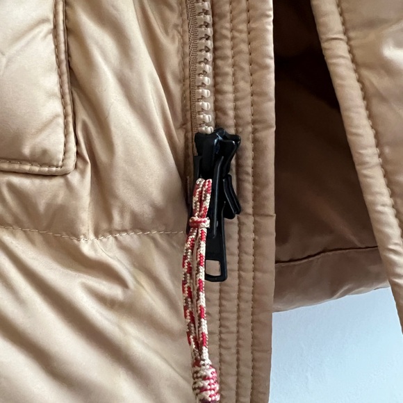 Patagonia Men’s Silent Down Parka - Picture 4 of 9